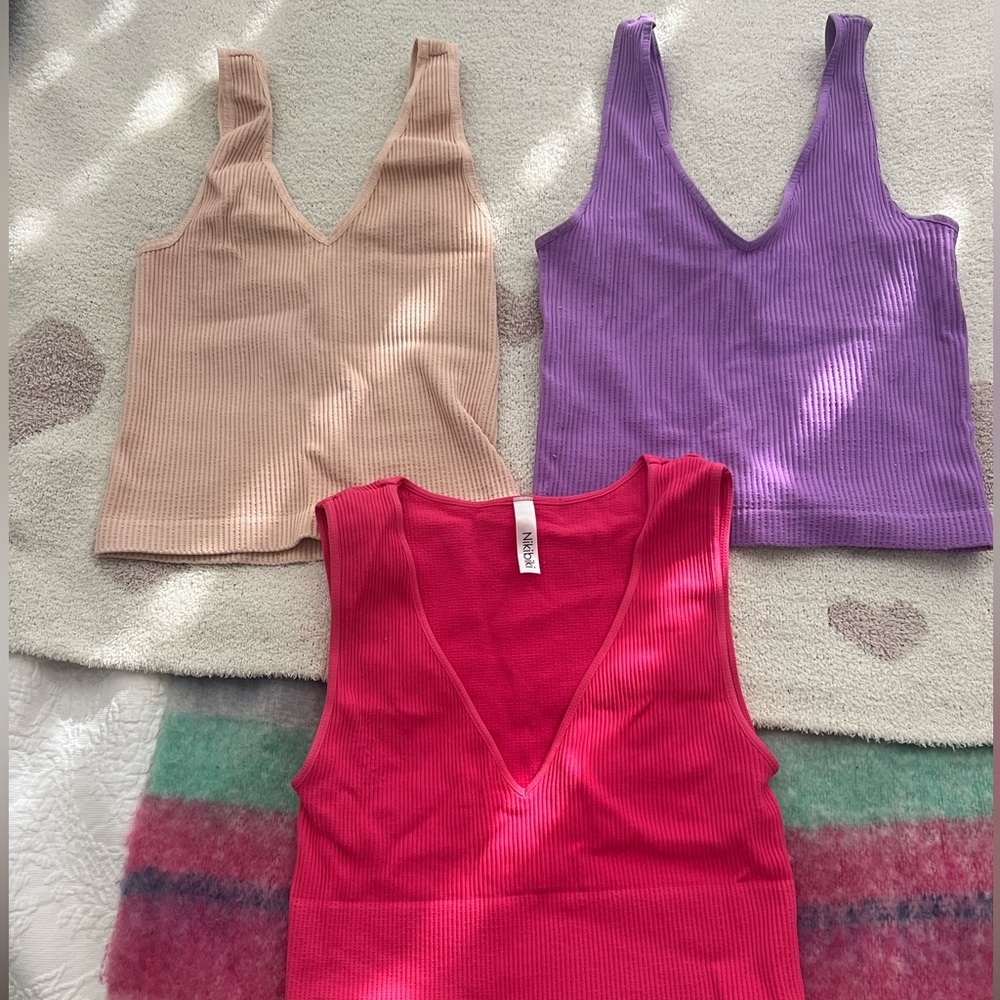 Comfy basic tops! Selling all together!